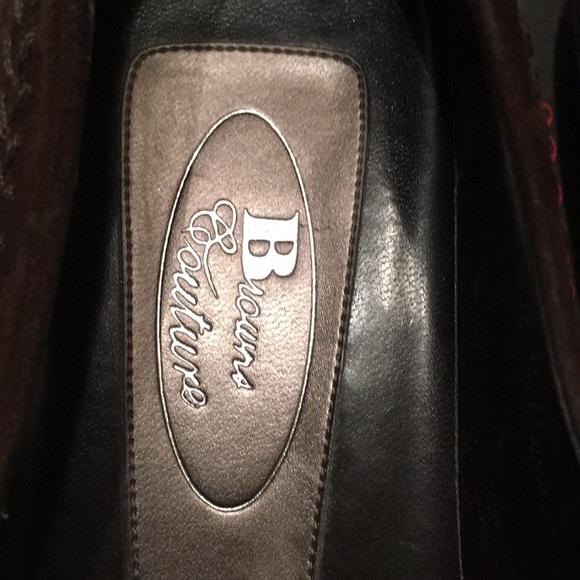 Gently worn Suede loafer from Browns. - Picture 6 of 7